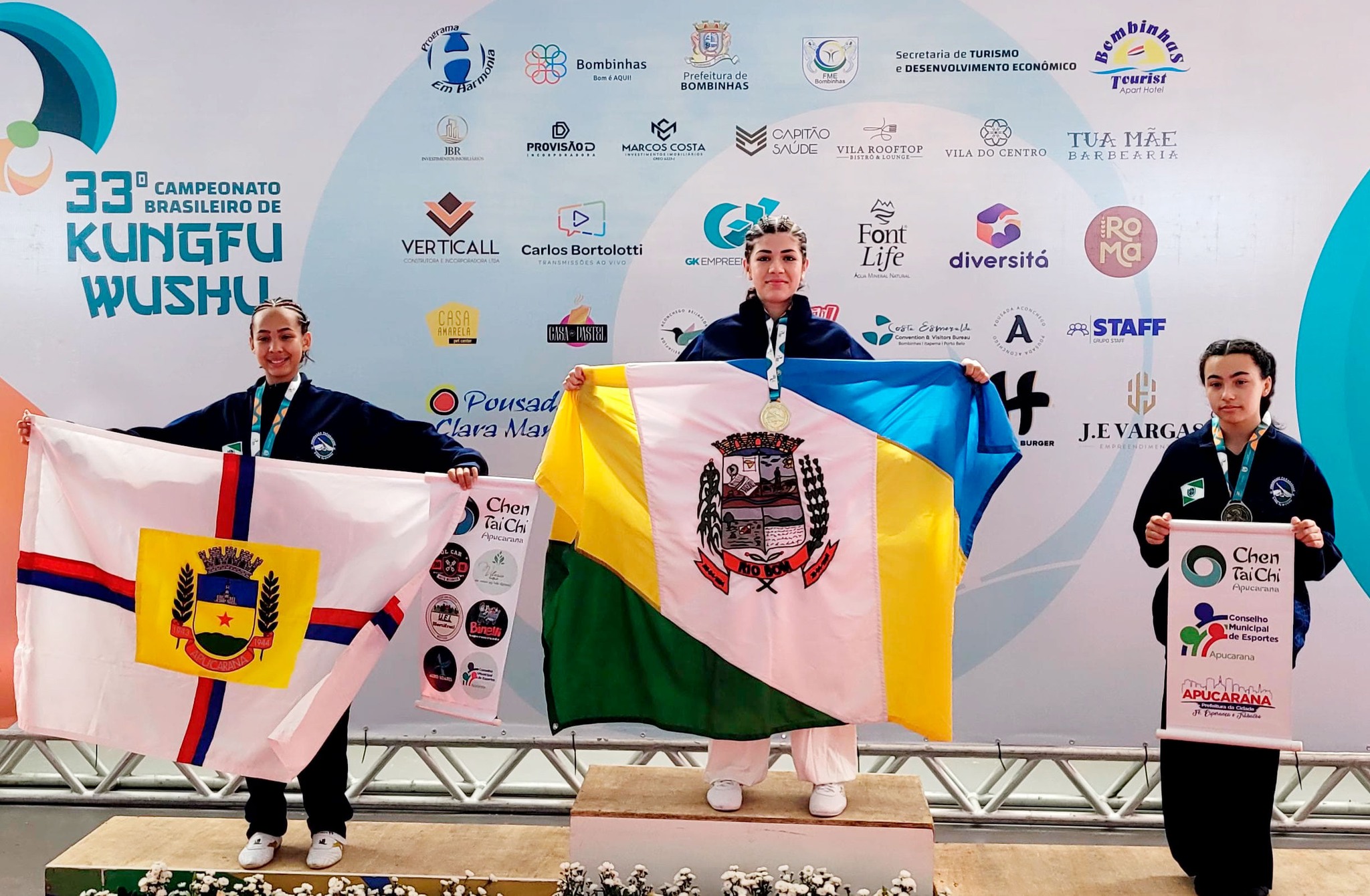 Atleta olímpica conquista duas medalhas nos Jogos Universitários –  Prefeitura Municipal de Apucarana