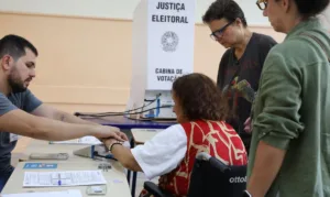 Eleitores com 70 anos ou mais aumentam 43% nas urnas