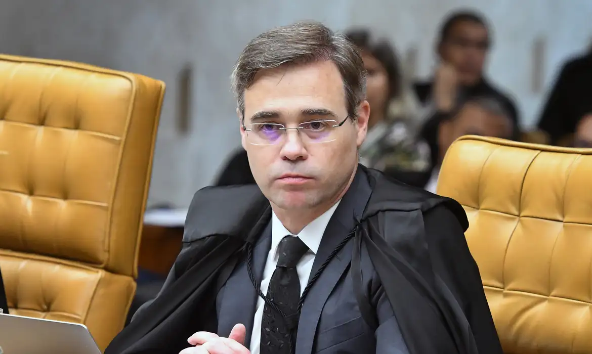 Mendonça reforça que presidenciáveis podem abrir sigilos por ato próprio