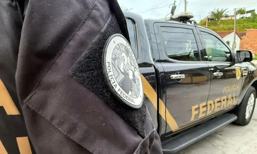 Polícia Federal cumpre mandados contra lavagem de dinheiro no Rio