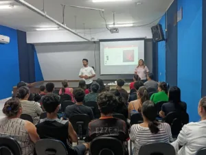 Procon orienta jovens e famílias sobre golpes digitais em Apucarana