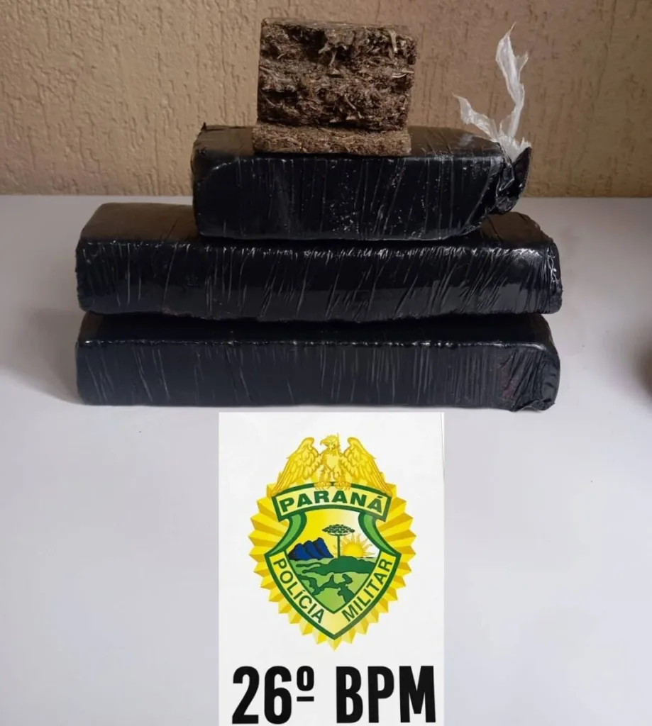Polícia apreende quase dois quilos de maconha em Cândido Abreu