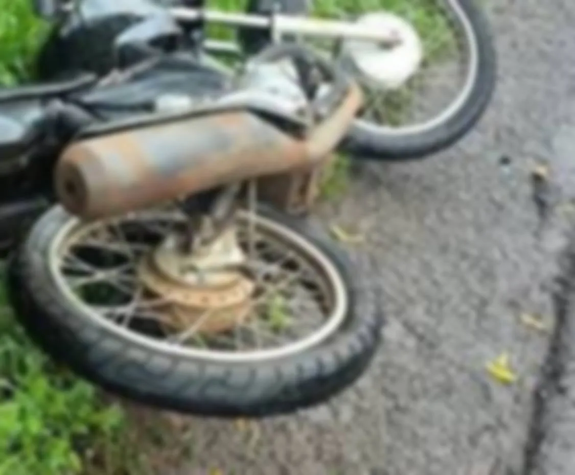 Colisão entre moto e caminhonete deixa ferido em Jardim Alegre
