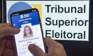 Eleitores devem apresentar documento oficial com foto neste domingo