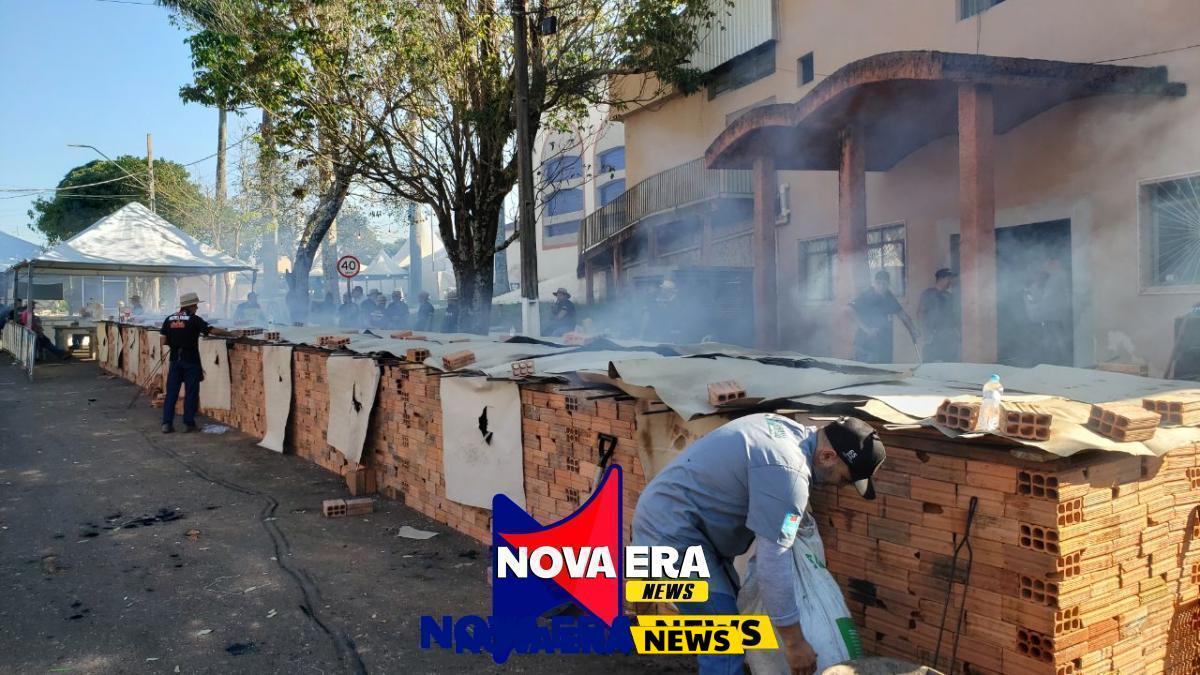 Trilhão em Kaloré reúne várias pessoas