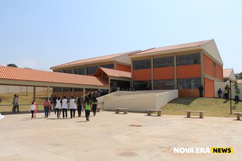 Inauguração do Colégio Vilson de Miranda