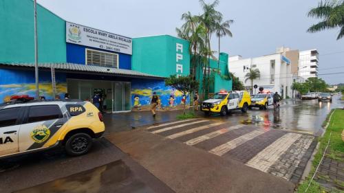 Faxinal: PM distribui brinquedos em comemoração ao natal