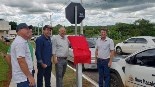 Entrega da UBS e de casas populares em Novo Itacolomi