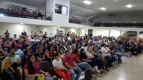 Prefeitura de Ivaiporã entrega 15 veículos novos e anuncia R$34 milhões em obras